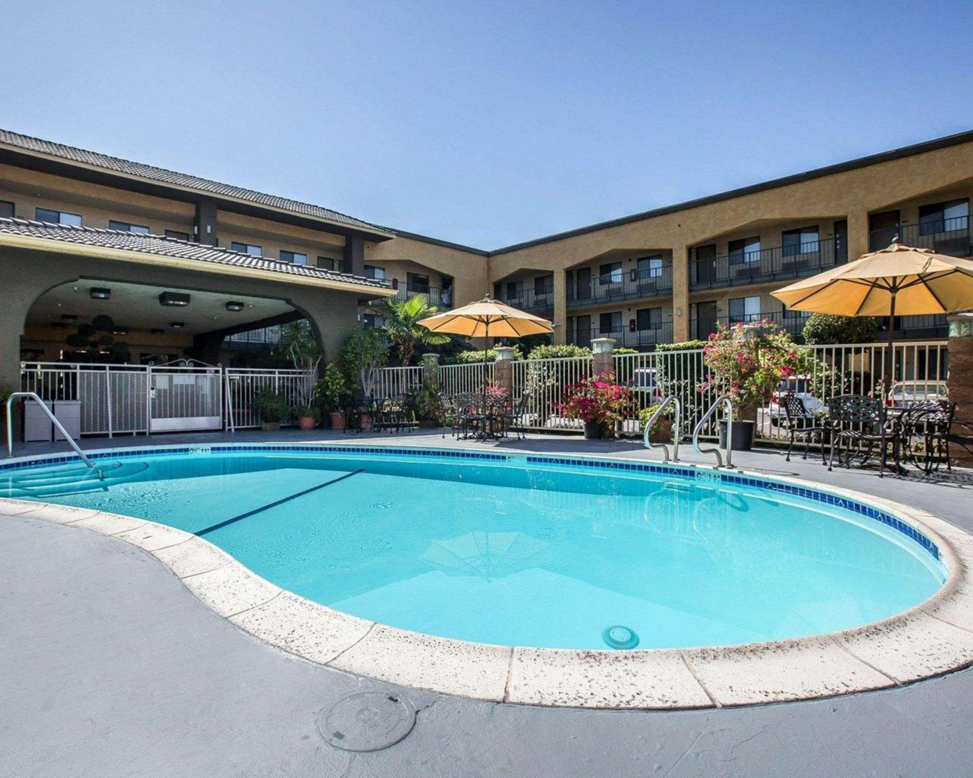 Quality Inn Ontario Airport Convention Center Dış mekan fotoğraf