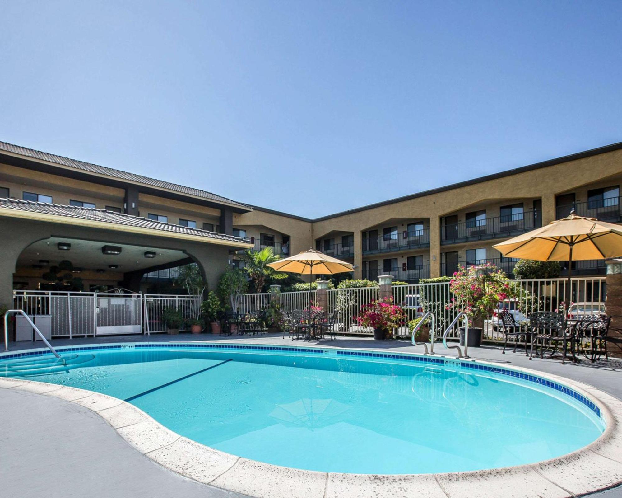 Quality Inn Ontario Airport Convention Center Dış mekan fotoğraf